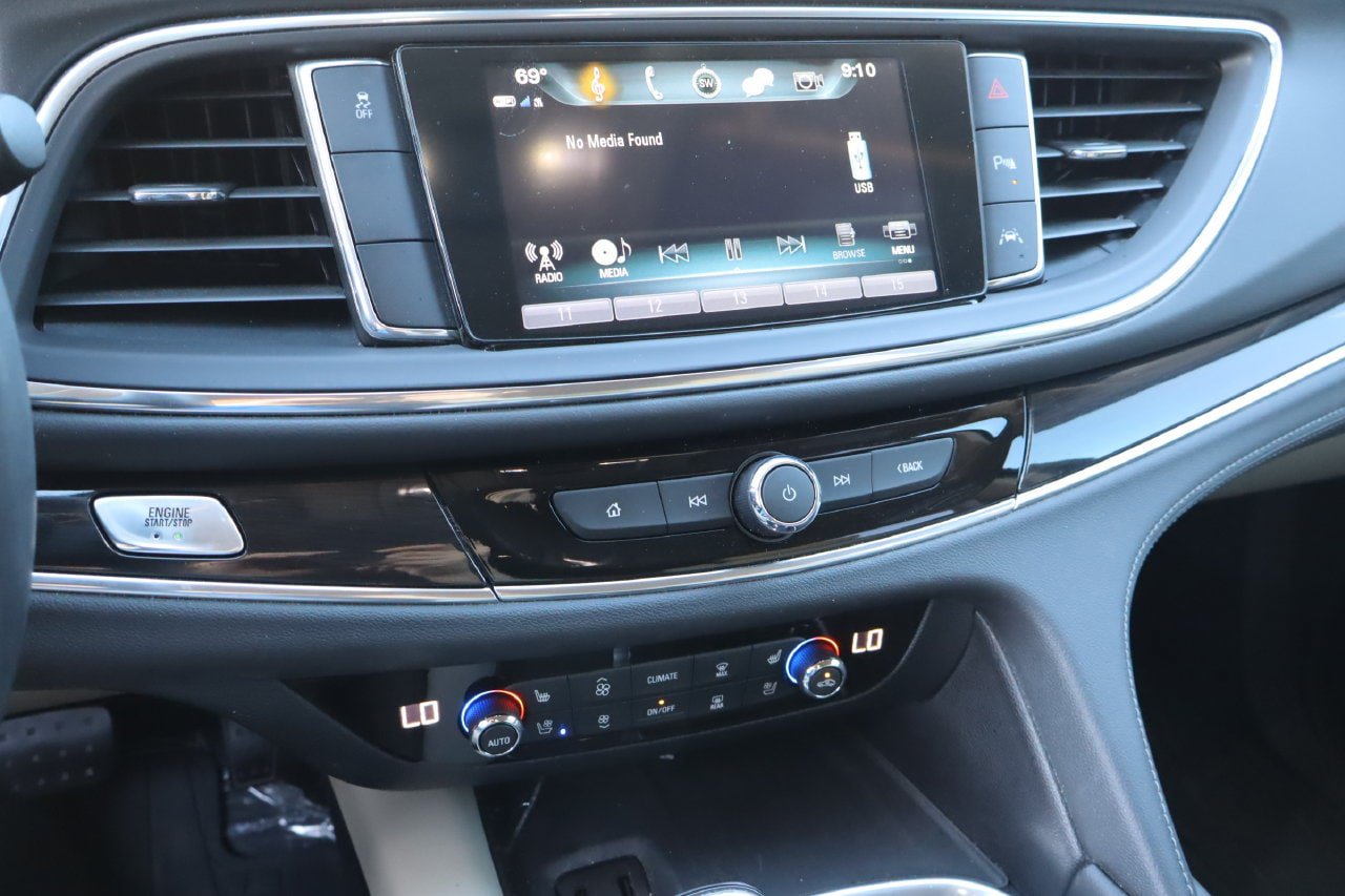 Used 2019 Buick Enclave Premium FWD image 7