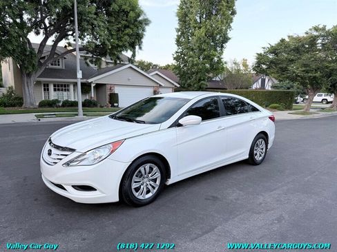 Used 2011 Hyundai Sonata GLS FWD image 1