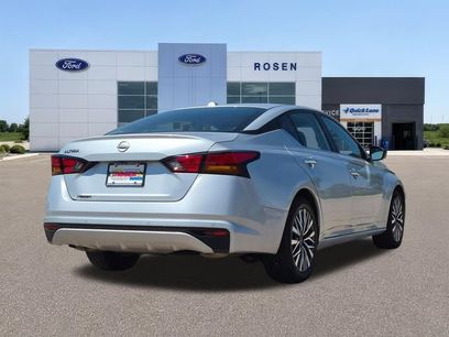 Used 2025 Nissan Altima 2.5 SV