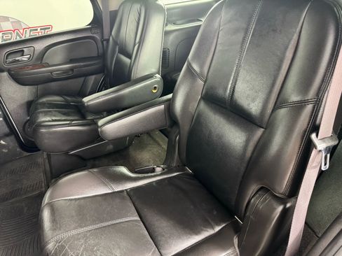 Used 2011 Chevrolet Tahoe LT image 32