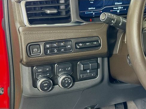 Used 2023 GMC Yukon XL Denali w/ Denali Reserve Package AWD/4WD image 10
