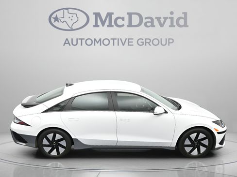 Used 2024 Hyundai Ioniq 6 SEL RWD image 39