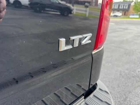 Used 2023 Chevrolet Silverado 1500 LTZ image 9