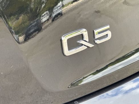 Used 2023 Audi Q5 2.0T Premium Plus w/ Premium Plus Package AWD/4WD image 10