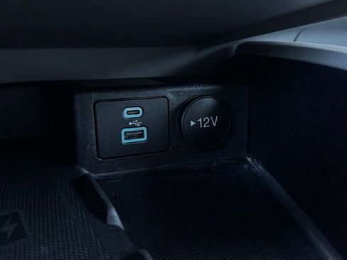 Used 2023 Ford Escape Platinum image 33