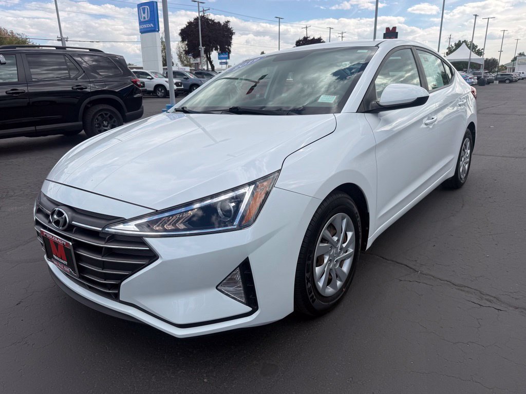 Used 2019 Hyundai Elantra SE FWD image 3