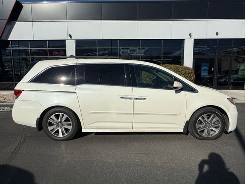 Used 2016 Honda Odyssey Touring image 8