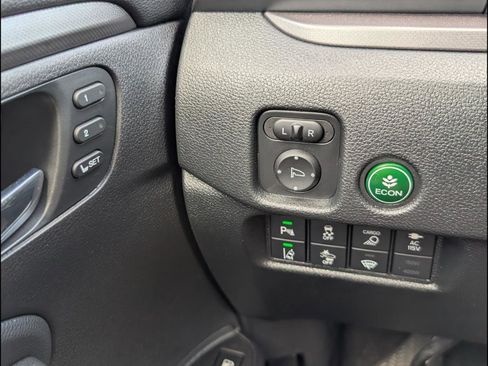 Used 2022 Honda Ridgeline RTL-E image 16