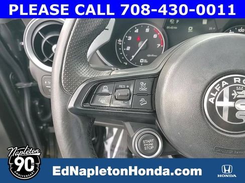 Used 2022 Alfa Romeo Stelvio Veloce image 17