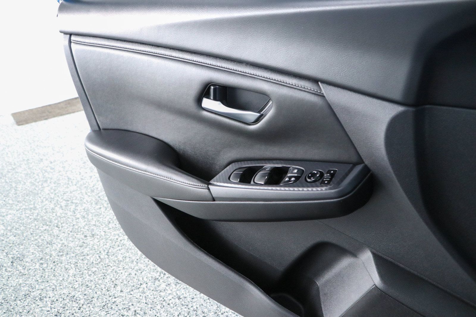 Used 2024 Nissan Sentra SV FWD image 21