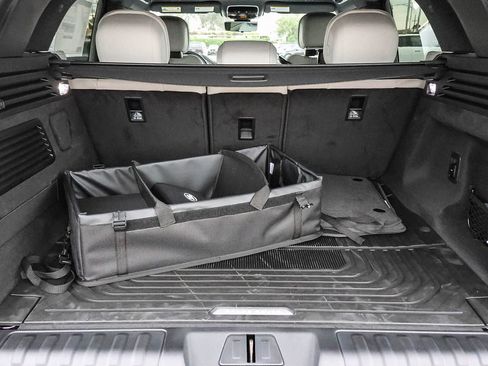 New 2026 Land Rover Range Rover Sport SE AWD/4WD image 27