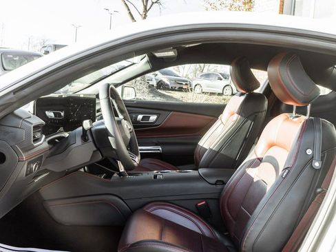 Used 2024 Ford Mustang Premium image 22