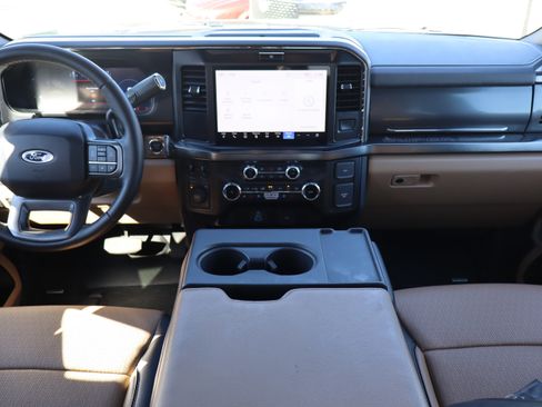 Used 2025 Ford F250 Lariat image 17