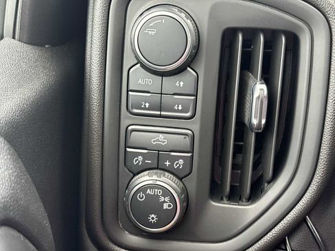Used 2021 Chevrolet Silverado 1500 Custom Trail Boss w/ Safety Confidence Package AWD/4WD image 32