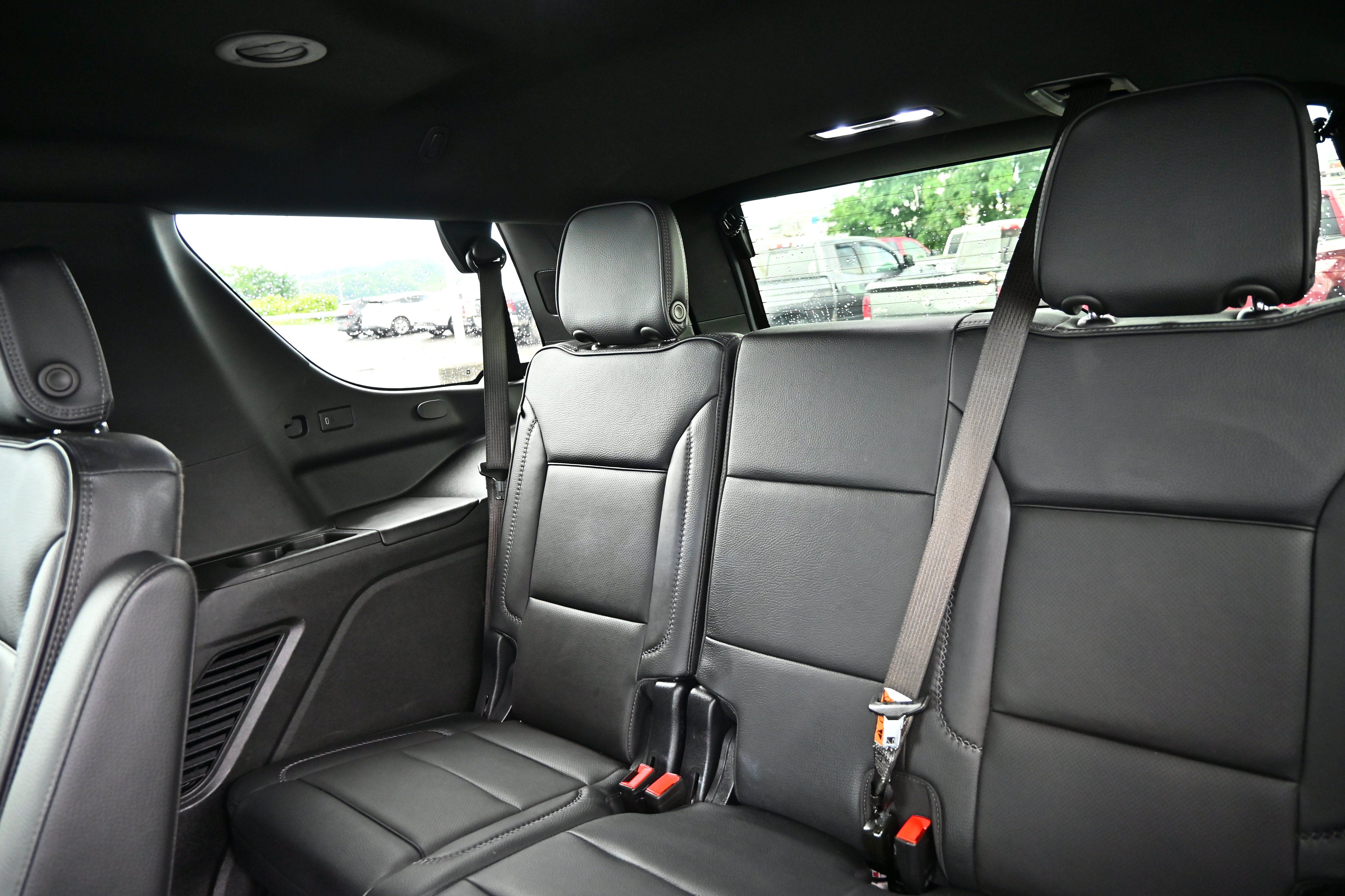 Used 2025 GMC Yukon Denali AWD/4WD image 15