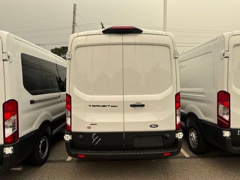 New 2026 Ford Transit 250 148 Medium Roof Extended AWD w/ Load Area Protection Package image 5