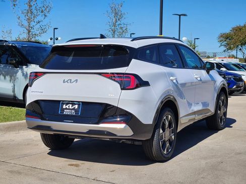 New 2026 Kia Sportage SX AWD/4WD image 4