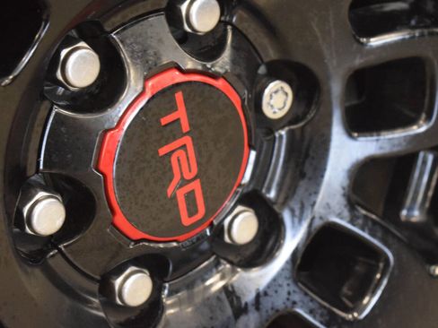 Used 2017 Toyota Tacoma TRD Pro image 30