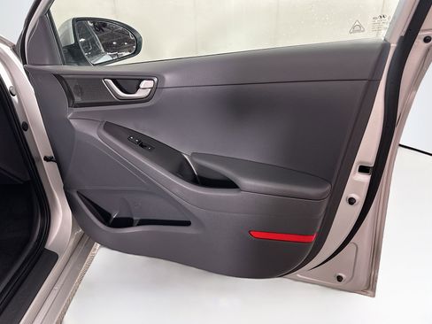 Used 2019 Hyundai Ioniq Blue image 29