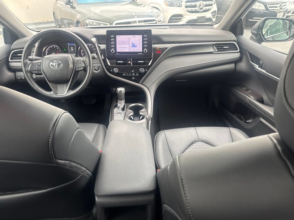 Used 2024 Toyota Camry SE w/ Convenience Package FWD image 8