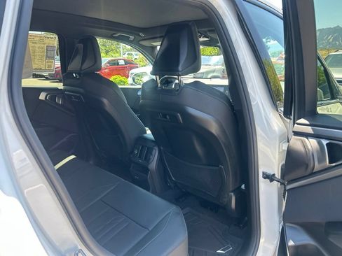 Used 2026 BMW X3 xDrive30i w/ Convenience Package AWD/4WD image 14