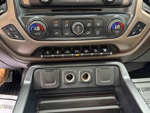 Used 2016 GMC Sierra 2500 Denali w/ Duramax Plus Package AWD/4WD image 16