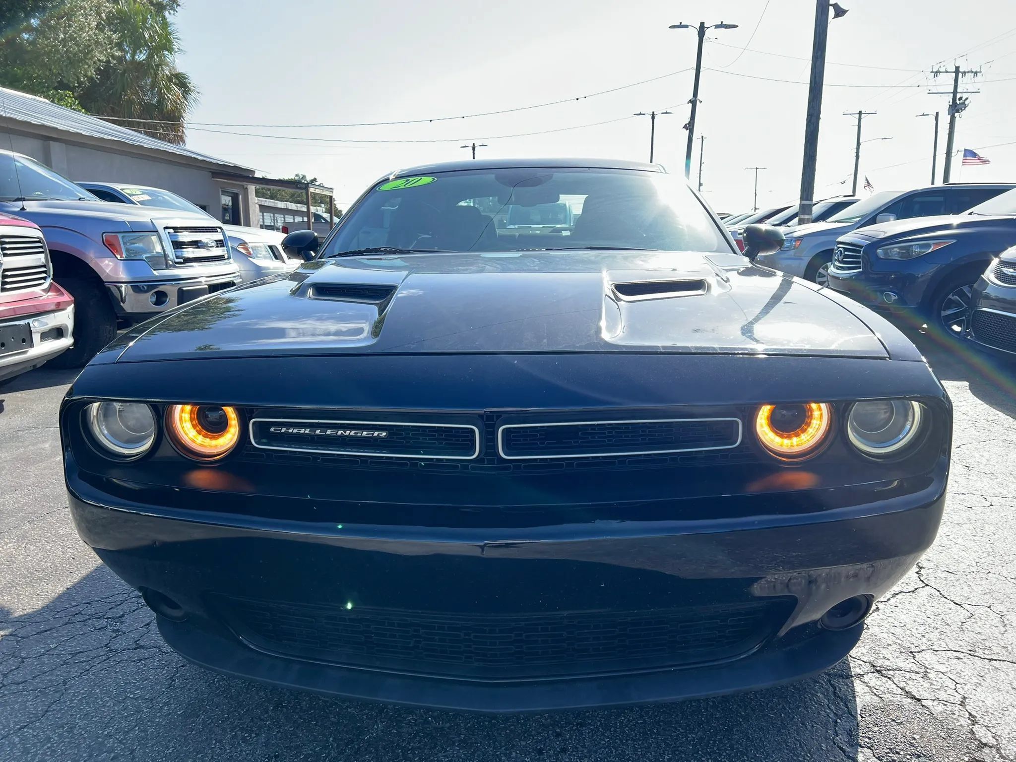 Used 2020 Dodge Challenger SXT RWD image 3