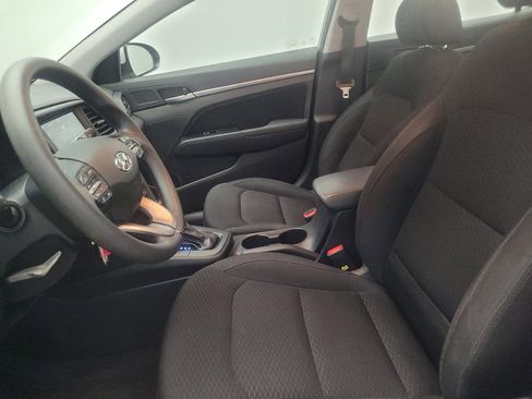 Used 2019 Hyundai Elantra SEL w/ Cargo Package FWD image 17