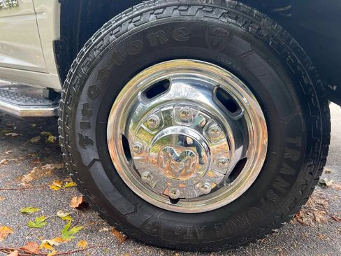 Used 2021 RAM 3500 Big Horn image 40