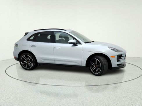 Used 2019 Porsche Macan AWD/4WD image 6