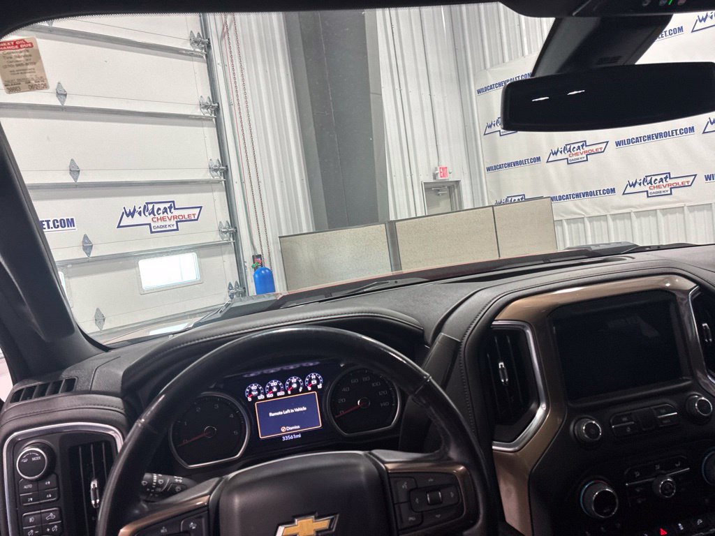 Used 2022 Chevrolet Silverado 2500 High Country w/ Safety Package II AWD/4WD image 2
