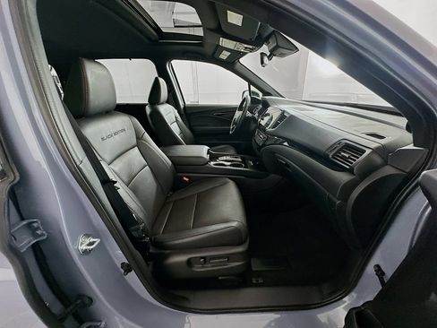 Used 2024 Honda Passport Black Edition image 28