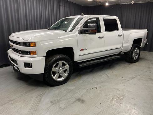 Used 2019 Chevrolet Silverado 2500 LT w/ Custom Sport Edition image 2