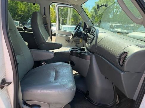 Used 2008 Ford E-350 and Econoline 350 XL RWD image 25