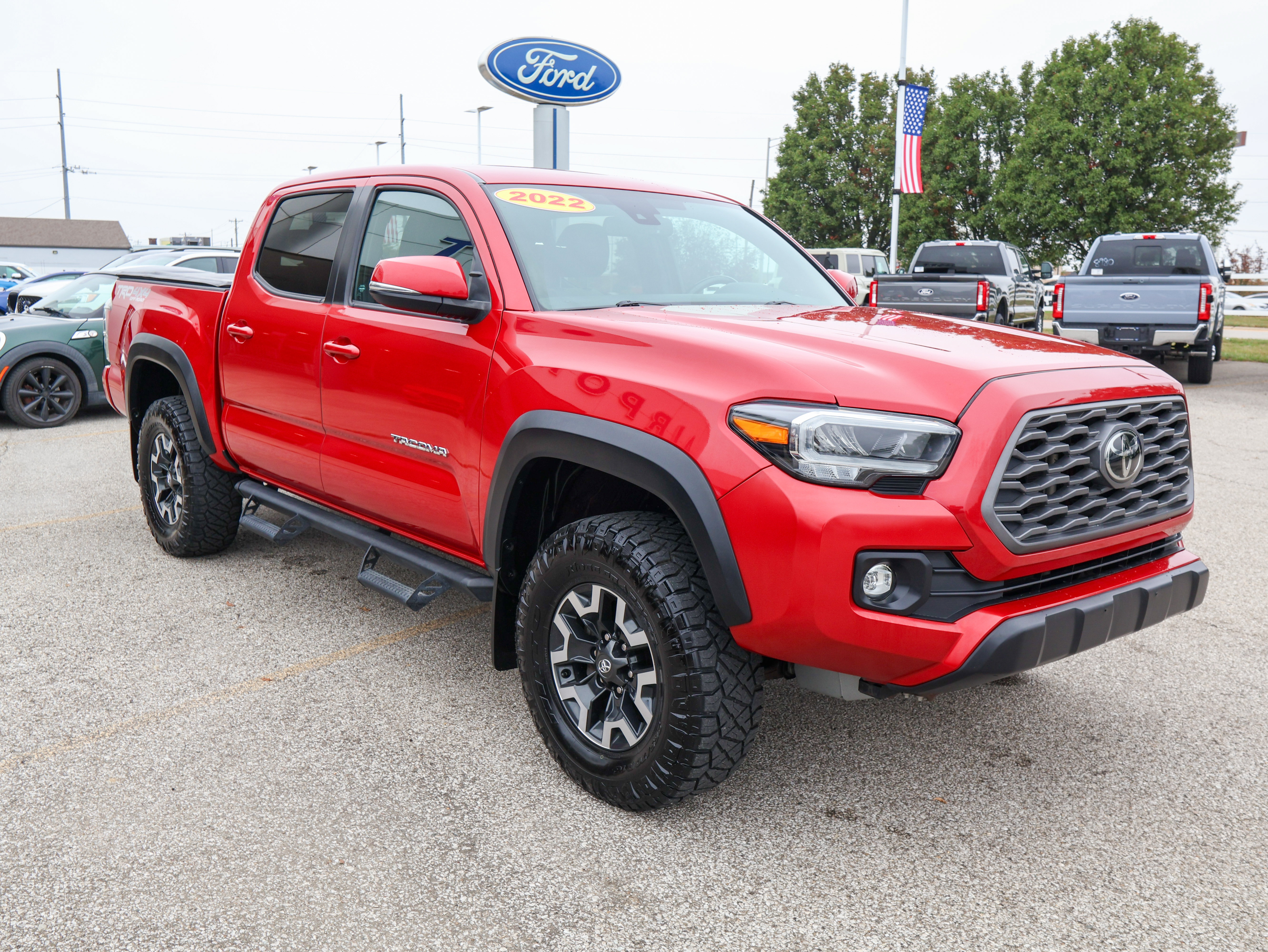 Used 2022 Toyota Tacoma TRD Off-Road w/ Technology Package AWD/4WD image 7