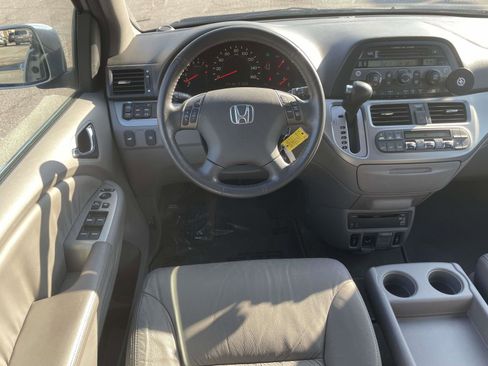 Used 2010 Honda Odyssey EX-L image 2