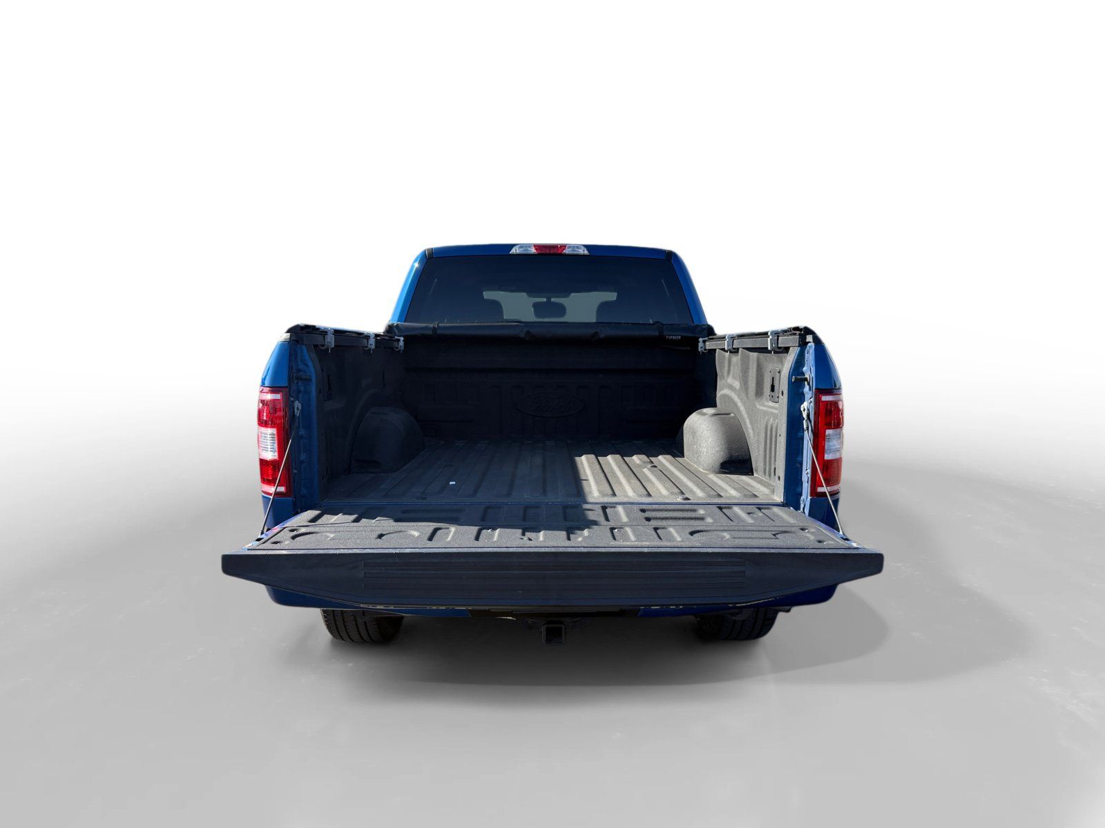 Used 2018 Ford F150 XL w/ Equipment Group 101A Mid AWD/4WD image 17