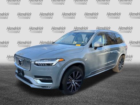 Used 2025 Volvo XC90 B5 Plus image 8