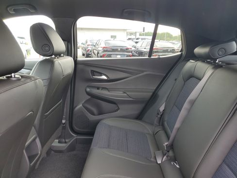 New 2025 Buick Envista Preferred image 9