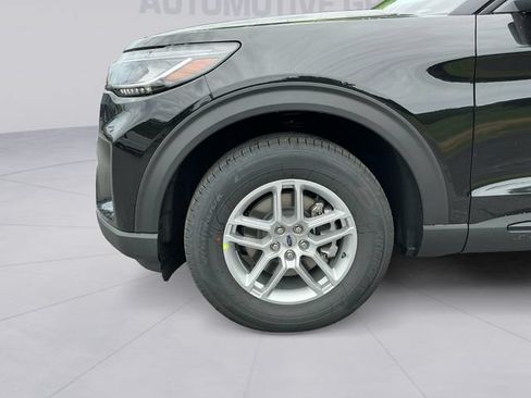 Used 2026 Ford Explorer Active AWD/4WD image 9