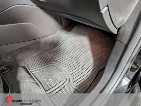 Used 2014 Ford Focus SE w/ SE Winter Package FWD image 33