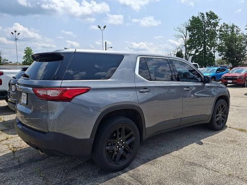 Used 2021 Chevrolet Traverse LS FWD image 6