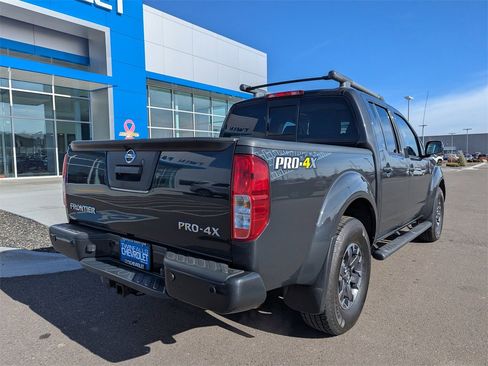 Used 2015 Nissan Frontier PRO-4X image 33