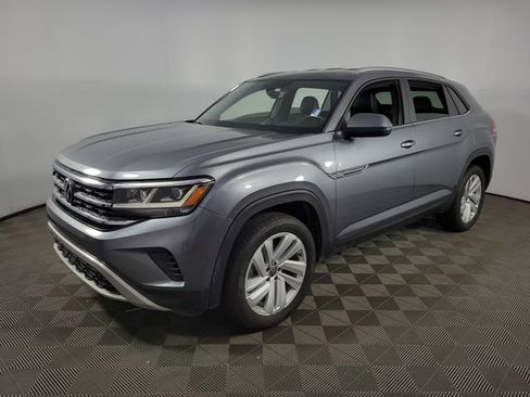 Used 2023 Volkswagen Atlas Cross Sport SE image 3