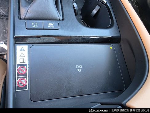 Used 2025 Lexus ES 300h w/ Premium Package FWD image 22