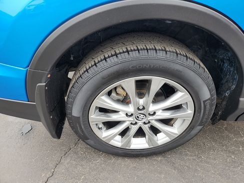 Used 2017 Toyota RAV4 Limited image 29