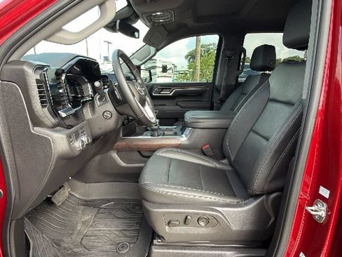 Used 2025 GMC Sierra 1500 SLT RWD image 13