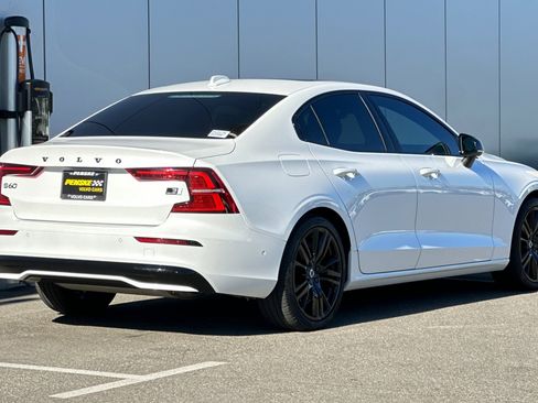 Used 2023 Volvo S60 T8 Plus w/ Climate Package image 5