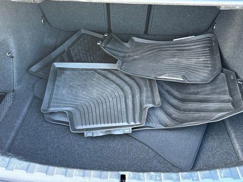 Used 2023 BMW 330i xDrive Sedan w/ M Sport Package image 10