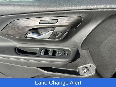 Certified 2022 GMC Terrain SLT w/ Infotainment Package II image 19